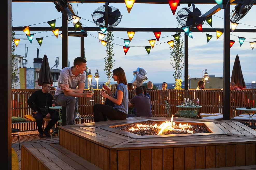 Mama Shelter искуство